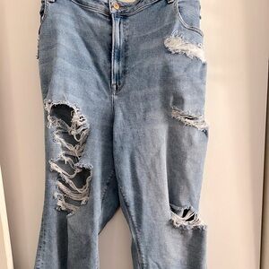 Distressed American Eagle Stretch Jeans
